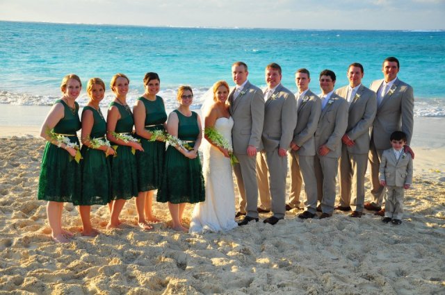 Yes at a destination wedding we had a wedding party! 